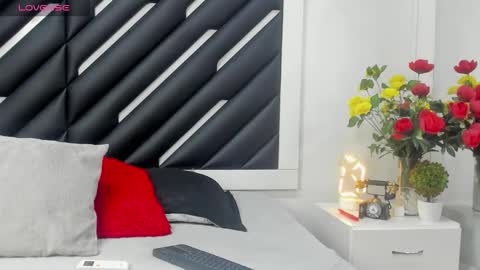 Mara  online show from September 19, 2025, 9:59 pm