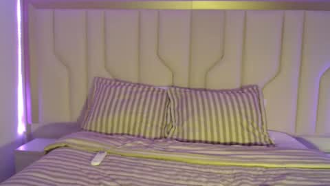 Snapshot of mara_sex chatting on October 14, 2025, 9:26 pm pao online show from October 14, 2025, 9:26 pm