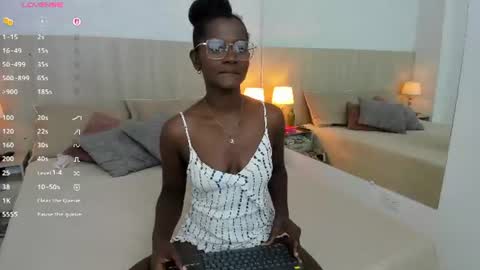 Snapshot of mara_sinclair chatting on July 13, 2026, 7:27 pm Mara Sinclair online show from July 13, 2026, 7:27 pm