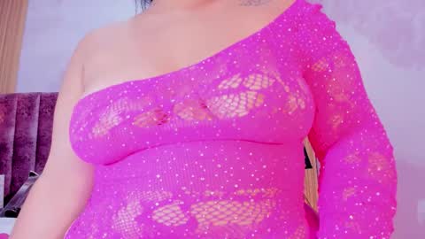 maralinette22 online show from November 28, 2025, 10:40 am