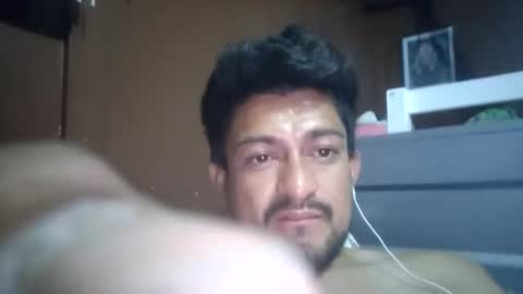 Snapshot of maravillanelsonernesto chatting on November 11, 2025, 9:20 am maravillanelsonernesto online show from November 11, 2025, 9:20 am