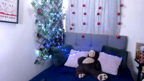Snapshot of marce_bunny chatting on December 26, 2024, 2:37 pm Marcela  online show from December 26, 2024, 2:37 pm