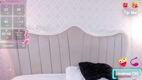 Marcela Cortes online show from October 11, 2025, 9:13 pm