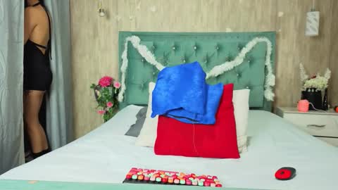 Marcela online show from December 1, 2025, 7:52 pm