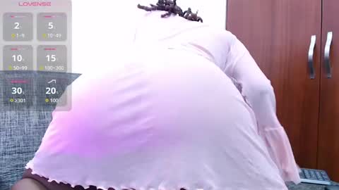 Snapshot of marcelagreyy chatting on September 19, 2025, 12:56 am MARCELA online show from September 19, 2025, 12:56 am