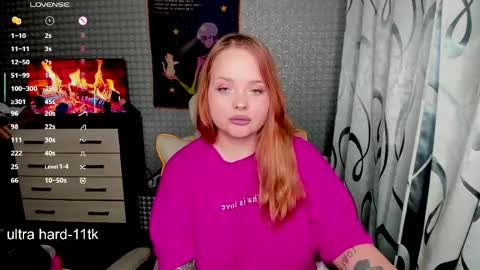 Snapshot of marcelinepeach chatting on May 29, 2026, 11:14 pm Sara online show from May 29, 2026, 11:14 pm