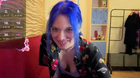 marci_n online show from December 3, 2025, 9:24 pm