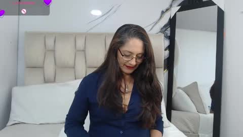 Snapshot of marciamuller chatting on April 27, 2026, 1:31 pm Martha online show from April 27, 2026, 1:31 pm