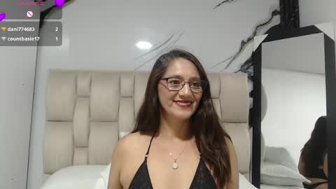 Snapshot of marciamuller chatting on May 26, 2026, 1:29 pm Martha online show from May 26, 2026, 1:29 pm