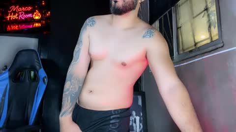 marco_aure online show from April 13, 2026, 4:07 am