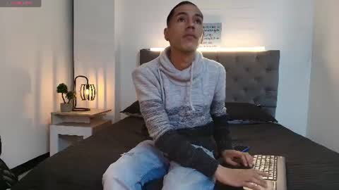 Snapshot of marco_cross chatting on June 17, 2026, 12:29 pm marco_cross online show from June 17, 2026, 12:29 pm