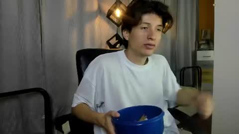 Snapshot of marcoviolet chatting on June 26, 2026, 7:51 pm marcoviolet online show from June 26, 2026, 7:51 pm