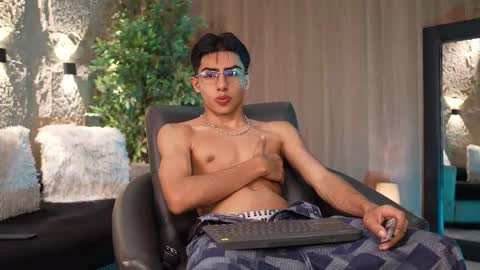 Marco and Ethan online show from November 6, 2025, 7:48 pm