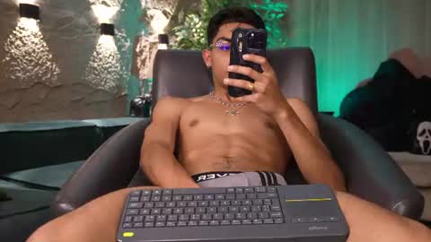 Snapshot of marcoyethan chatting on July 5, 2026, 4:19 am Marco and Ethan online show from July 5, 2026, 4:19 am