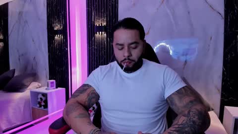 Marcus online show from October 14, 2025, 1:17 am