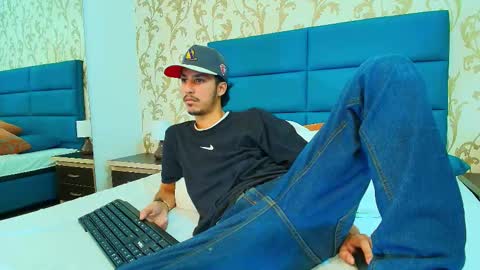 marcus_jeron online show from November 20, 2025, 11:15 pm