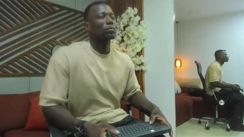 Marcusssss online show from October 6, 2025, 11:40 am