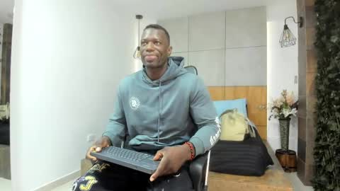 Marcusssss online show from May 19, 2026, 11:38 am
