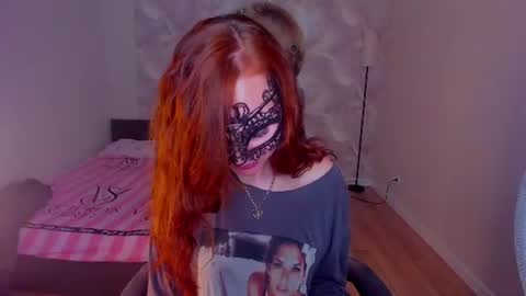 Snapshot of margo_kellly chatting on June 27, 2026, 10:26 pm Margo Kellly online show from June 27, 2026, 10:26 pm