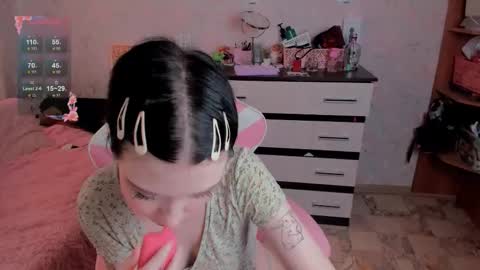 Snapshot of margopink chatting on October 19, 2025, 10:27 am Margot online show from October 19, 2025, 10:27 am