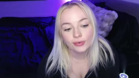 margot_robbie7 online show from March 24, 2026, 12:59 am