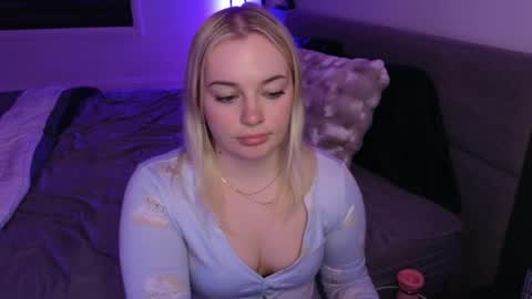Snapshot of margot_robbie7 chatting on May 26, 2026, 2:07 am margot_robbie7 online show from May 26, 2026, 2:07 am