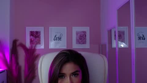 Snapshot of maria_jones chatting on December 12, 2024, 2:11 pm  Instagram soymj01 online show from December 12, 2024, 2:11 pm