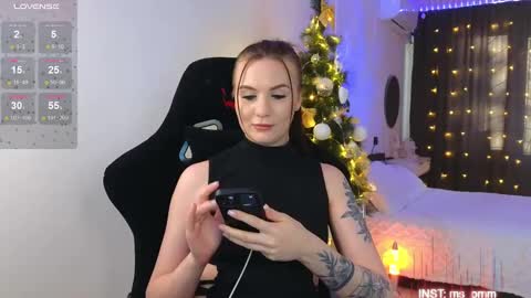 Snapshot of maria_shy_lii chatting on December 7, 2024, 7:49 am maria_shy_lii online show from December 7, 2024, 7:49 am