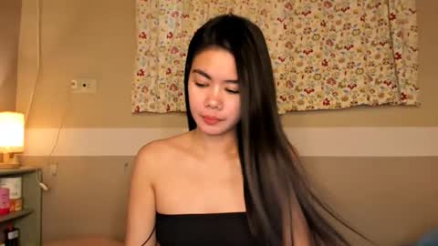 mariacarmi online show from March 25, 2026, 12:49 am