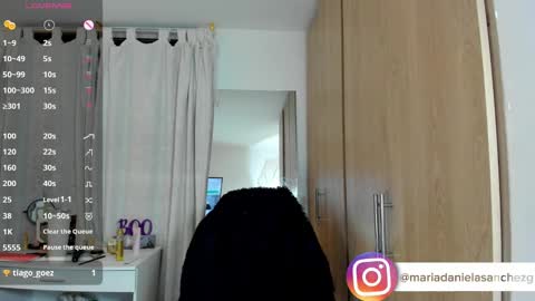 mariadanielasanchez online show from October 29, 2025, 2:03 am