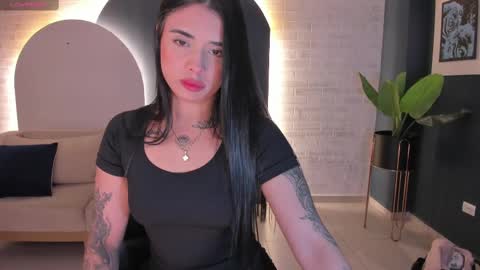 Snapshot of mariaherrera_ chatting on March 11, 2025, 5:05 am MARIA HERRERA online show from March 11, 2025, 5:05 am