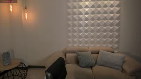 Snapshot of mariaherrera_ chatting on October 19, 2025, 5:13 pm MARIA HERRERA online show from October 19, 2025, 5:13 pm