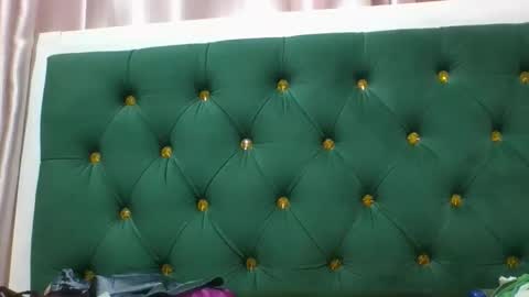 mariahsexy4u online show from February 16, 2026, 2:57 pm