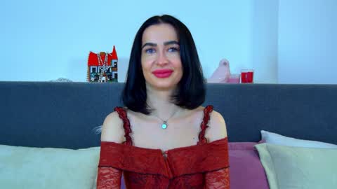 MariaMenson online show from January 19, 2025, 6:32 pm