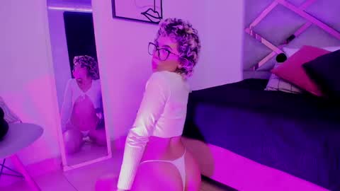 Snapshot of marian_pinzon chatting on January 24, 2025, 3:32 am Marian online show from January 24, 2025, 3:32 am