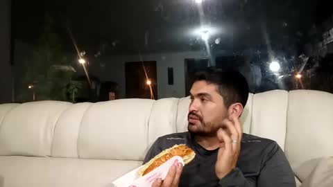 Snapshot of mariana114o chatting on February 27, 2026, 3:39 am Mariana online show from February 27, 2026, 3:39 am