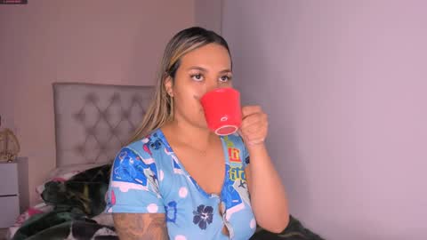 Snapshot of mariana__roe chatting on January 17, 2025, 6:36 am Mariana Roe online show from January 17, 2025, 6:36 am