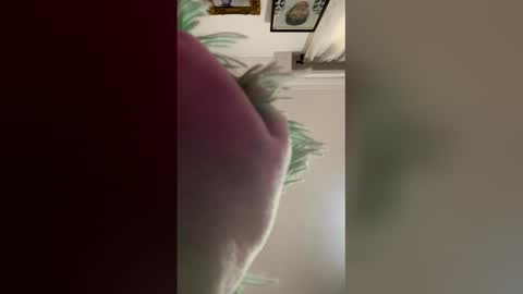 Snapshot of mariana_c chatting on June 11, 2026, 2:15 pm Mar y online show from June 11, 2026, 2:15 pm