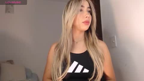 Mariana online show from January 11, 2026, 2:05 am