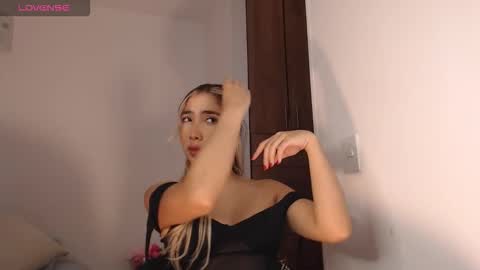 Mariana online show from January 13, 2026, 3:50 pm