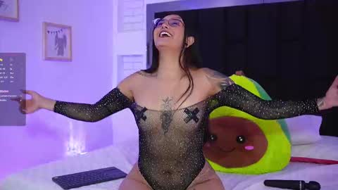 Snapshot of mariana_monroe04 chatting on September 15, 2025, 7:03 pm Mariana online show from September 15, 2025, 7:03 pm