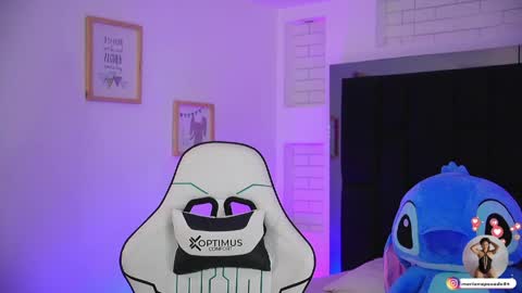 Mariana  online show from April 10, 2026, 11:48 am