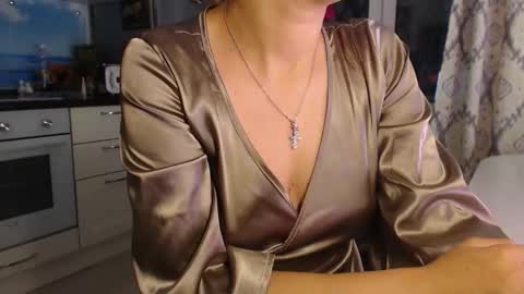 Snapshot of mariana_mur chatting on November 4, 2025, 5:50 am MarianaMur online show from November 4, 2025, 5:50 am