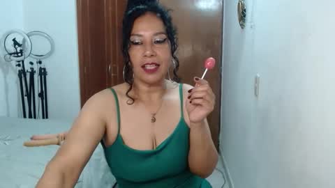 Snapshot of mariana_night chatting on April 27, 2026, 4:43 am mariana_night online show from April 27, 2026, 4:43 am