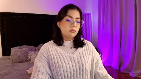 Snapshot of mariana_owen chatting on May 5, 2026, 12:02 pm online show from May 5, 2026, 12:02 pm