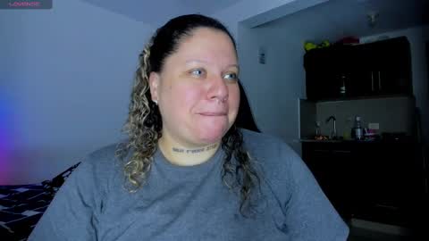   Independent Model online show from February 26, 2025, 11:41 am