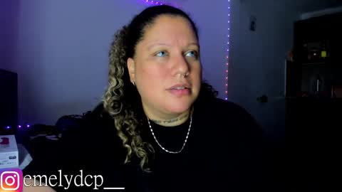   Independent Model online show from September 25, 2025, 6:28 am