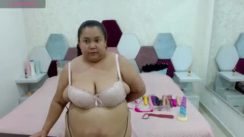 mariana online show from February 10, 2025, 9:58 pm