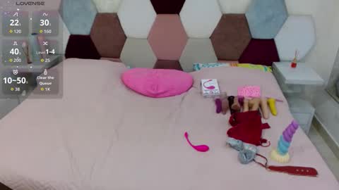 mariana online show from December 18, 2025, 5:52 pm