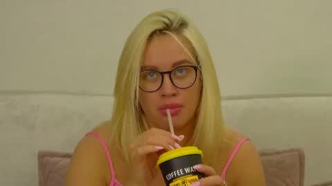 Maria online show from May 15, 2026, 8:43 am